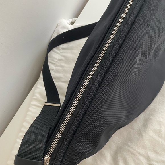 (Sold) THE ROW Black Slouchy Banana Two Bag - Picture 3 of 7